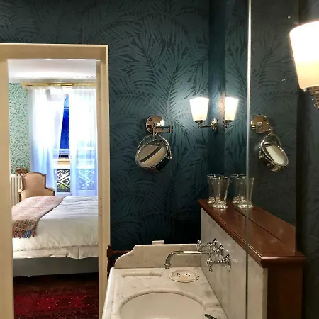 Le 48 Parigi